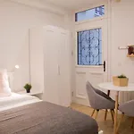 Mathilde - Authentic Studio Saint-Germain Seine Walk
